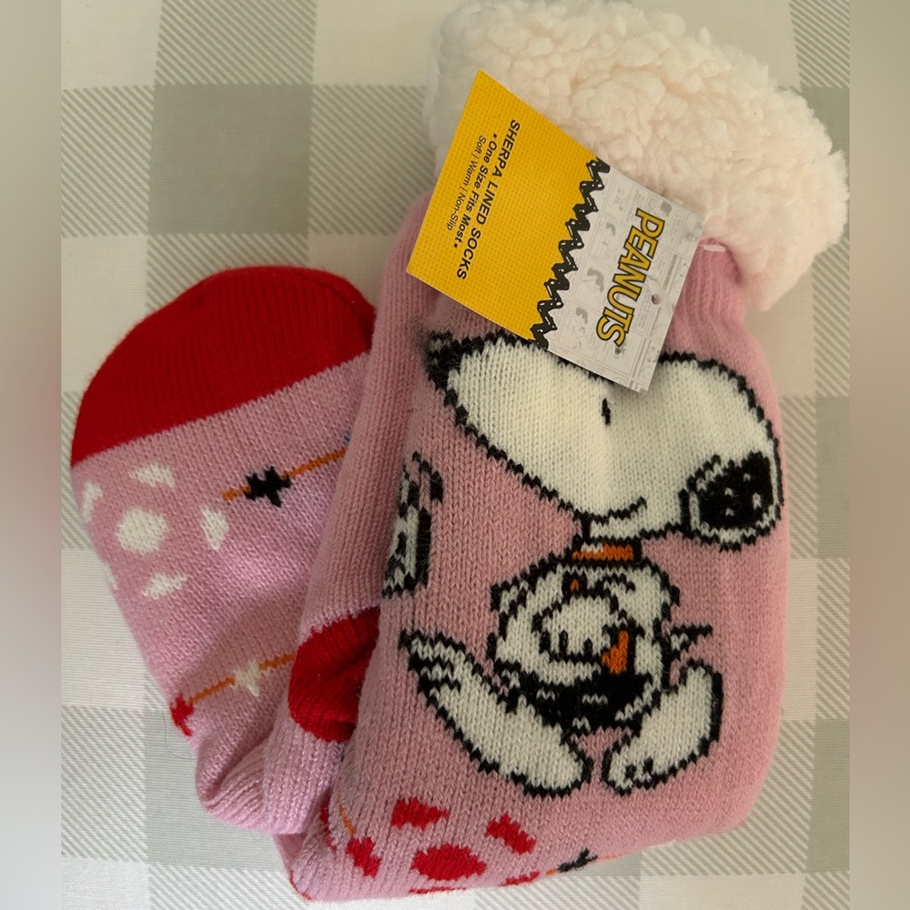 Major Trading Peanuts Pink and Red Cartoon Socks with White Sherpa NWT